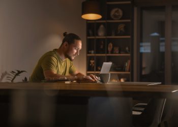 10 DICAS PARA TRABALHAR EM HOME OFFICE